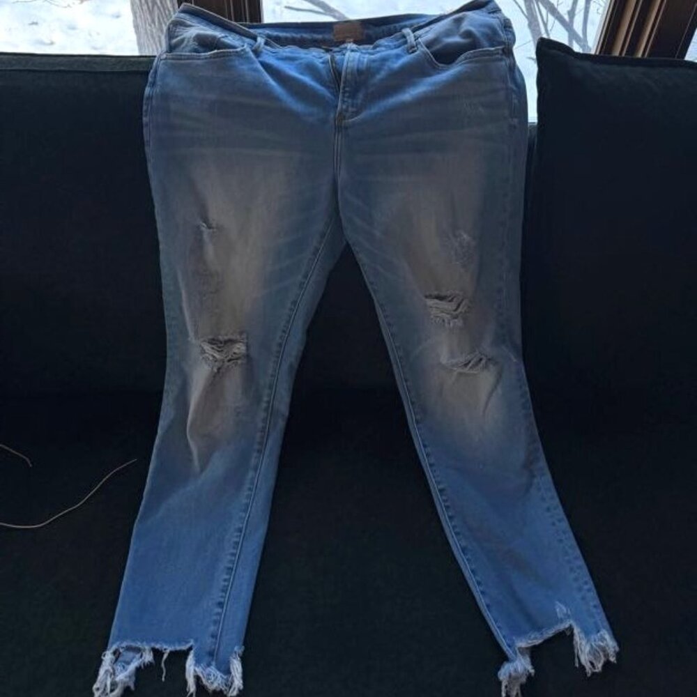 Driftwood Lightly  Distressed Denim Jeans - Size 32
